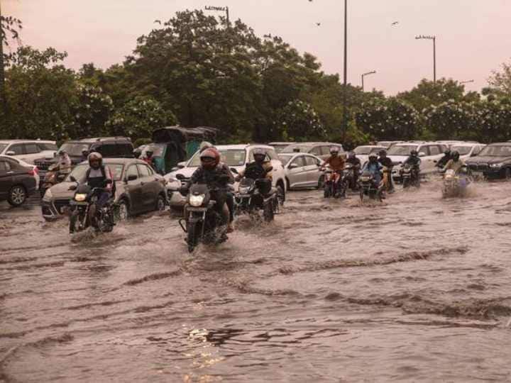 Delhi drowned in rain!  Asked the Mayor - Will she say sorry to the people of Delhi?  Said in reply- Yes