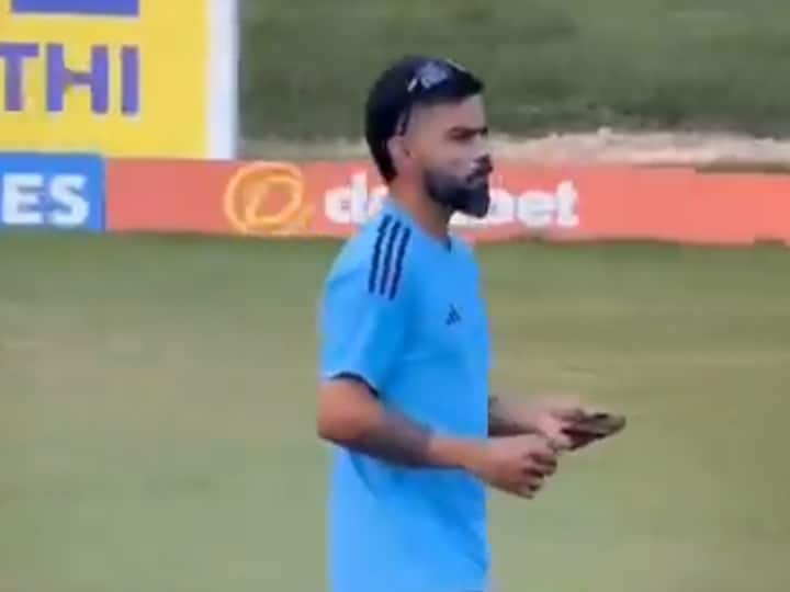 Virat Kohli spread the dance while eating pancake on the field, you will also go crazy after watching the video