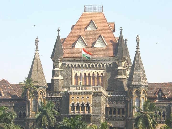 Bombay High Court reprimanded the BMC commissioner, asked- why the potholes were not filled in the last 5 years?