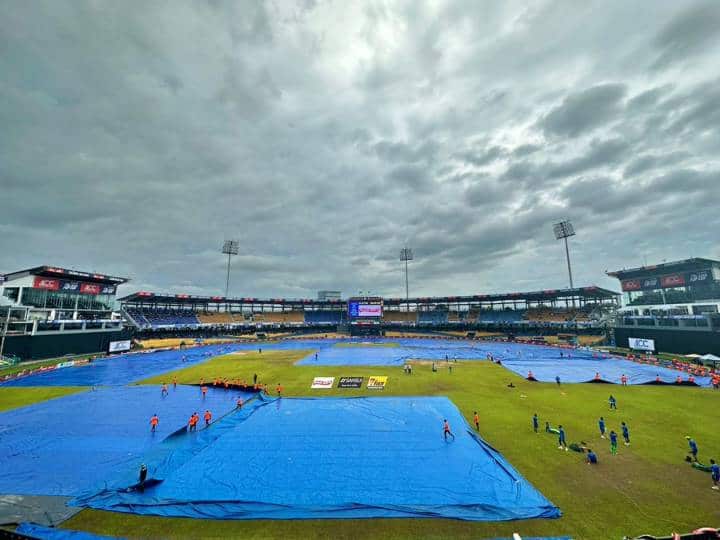 Rain disrupted Pakistan-Sri Lanka match, know how many overs were cut