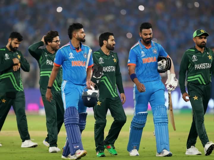 'I was saying that Kuldeep...', Wasim Akram gave class after the embarrassing defeat to India