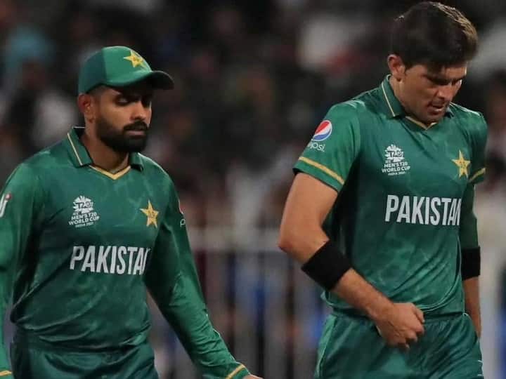 Pakistan team in trouble due to Babar's poor form and Shaheen's colorless bowling, opening pair also flopped