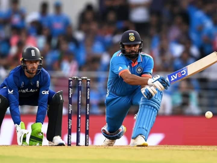 Rohit Sharma's figures are better than Kohli in the World Cup, leaving Virat behind with his half-century