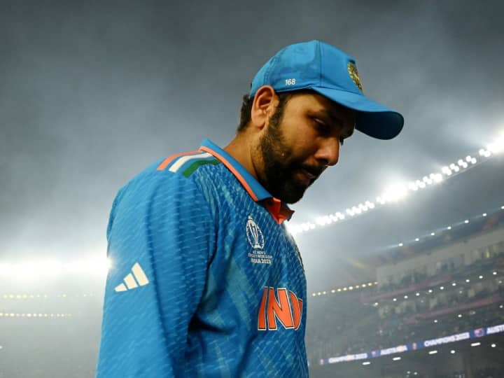 After losing the World Cup final, who should get the captaincy of India in the T20 World Cup?