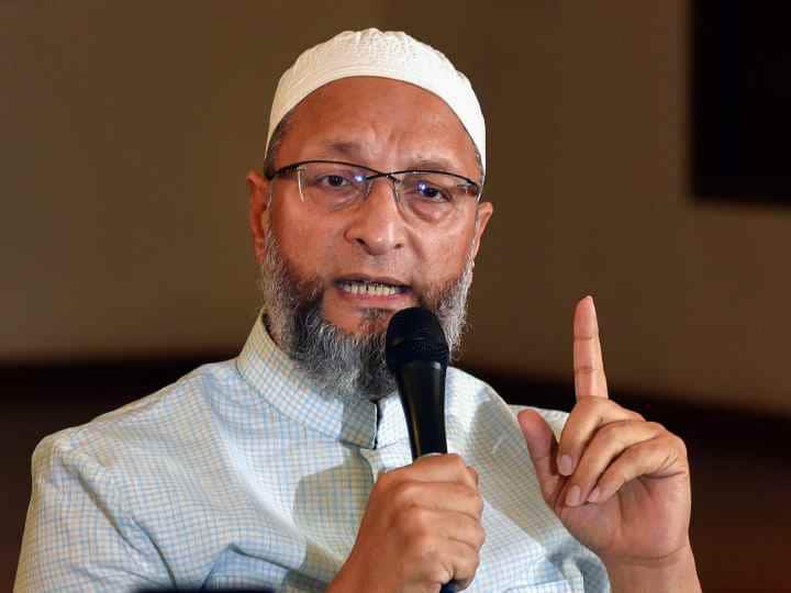 'Why did the government give a clean chit to your husband?'  Asaduddin Owaisi's question on Priyanka Gandhi's allegations