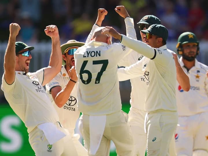 Pakistan suffered a bad defeat in the Perth Test, suffered a shameful defeat from Australia;  Such is the story of the match