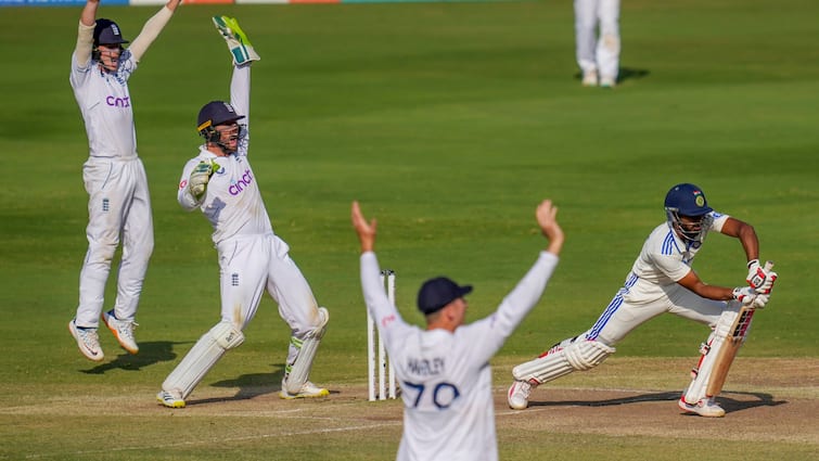 England surprised everyone in Hyderabad, defeated India by 28 runs