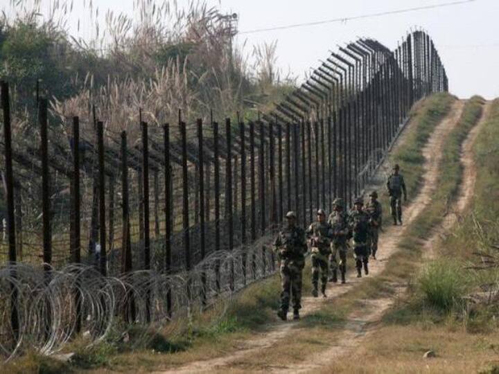 Explosion near LoC in Nowshera sector of Jammu and Kashmir, 3 soldiers injured, one in critical condition