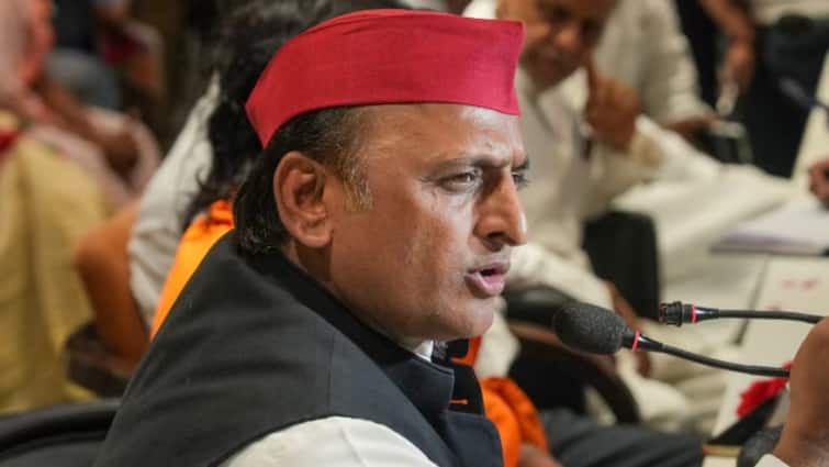 Akhilesh Yadav will face another big blow before the Rajya Sabha elections!  This big leader joined the rebellion