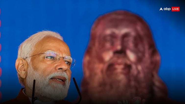 Prime Minister Modi unveiled the statue of Ravidas, what is the political message behind it!