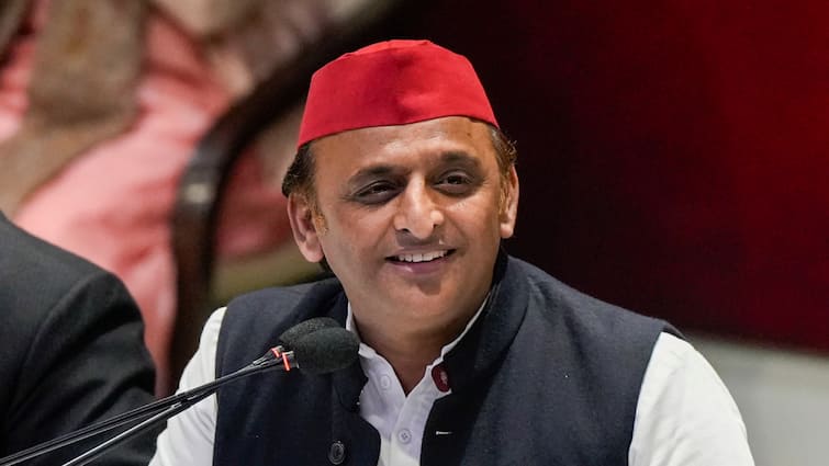 Till now, Samajwadi Party has fielded candidates on 27 seats, from where will Akhilesh Yadav contest the elections?  Suspense continues