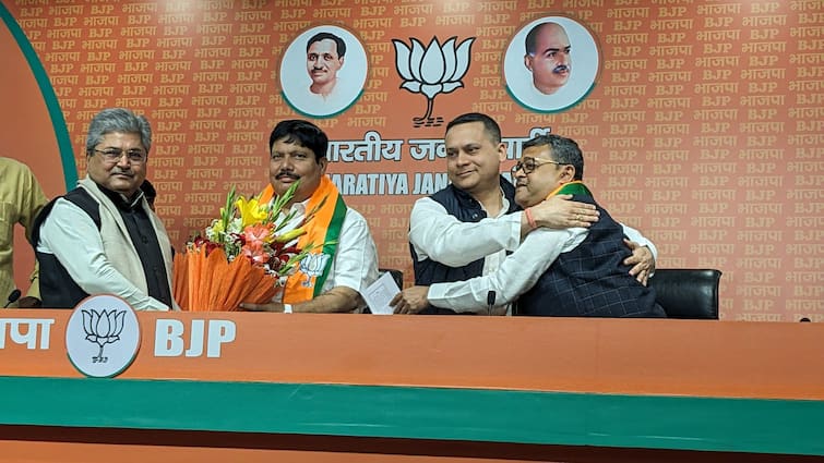 BJP will be strong in Bengal!  Arjun Singh-Dibyendu Adhikari joined the party