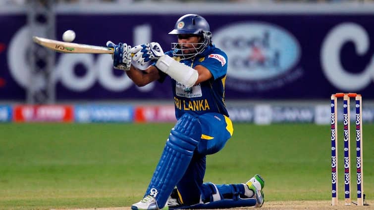 Dilshan did wonders with bat and ball, Punjab defeated Colombo by 8 wickets.